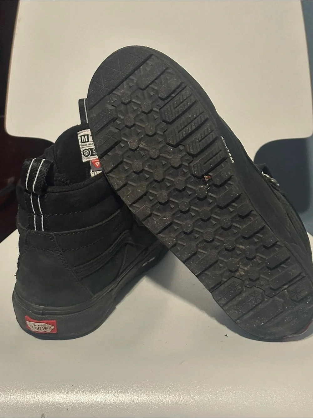MT Black Men's Waterproof High-Top Hiking Boots